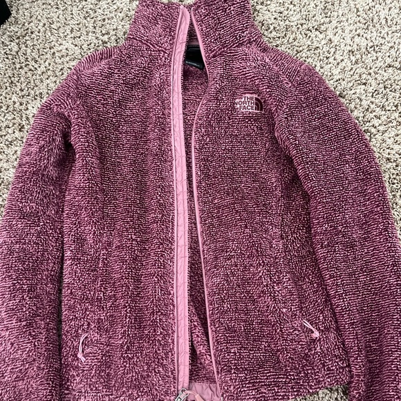 North Face mauve fuzzy jacket - Picture 2 of 6